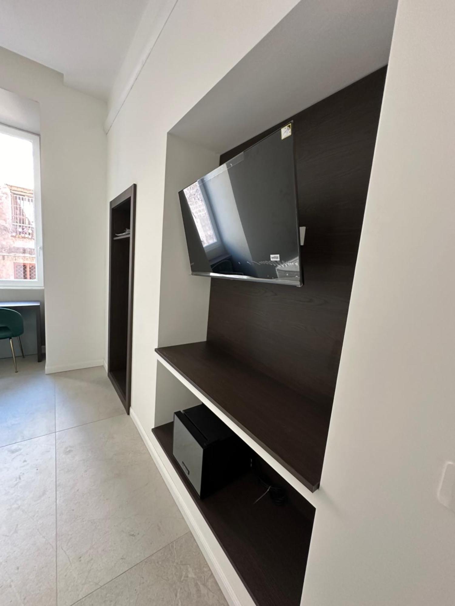 Hotiday Room Collection - Napoli Museo Suite ภายนอก รูปภาพ